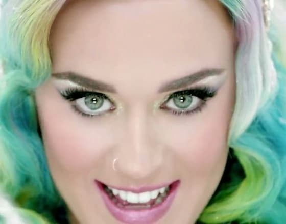 H&M "happy and merry" 2015 with Katy Perry